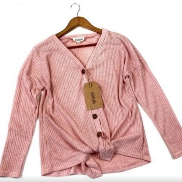 Blush Vibes Only – Your New Go-To Favorite - Picture 2 of 5